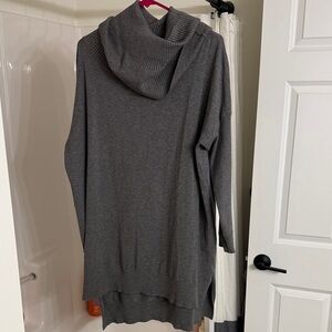 Cozy Gray Hooded Sweater